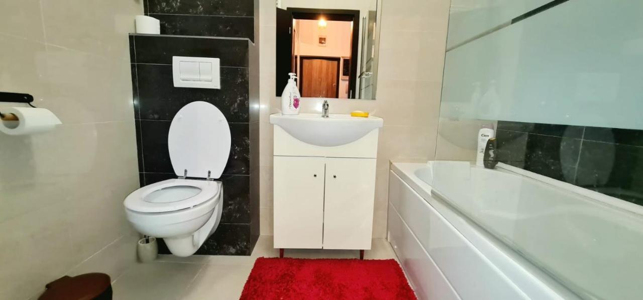 Palas View Apartments Near Palas Mall ياش المظهر الخارجي الصورة